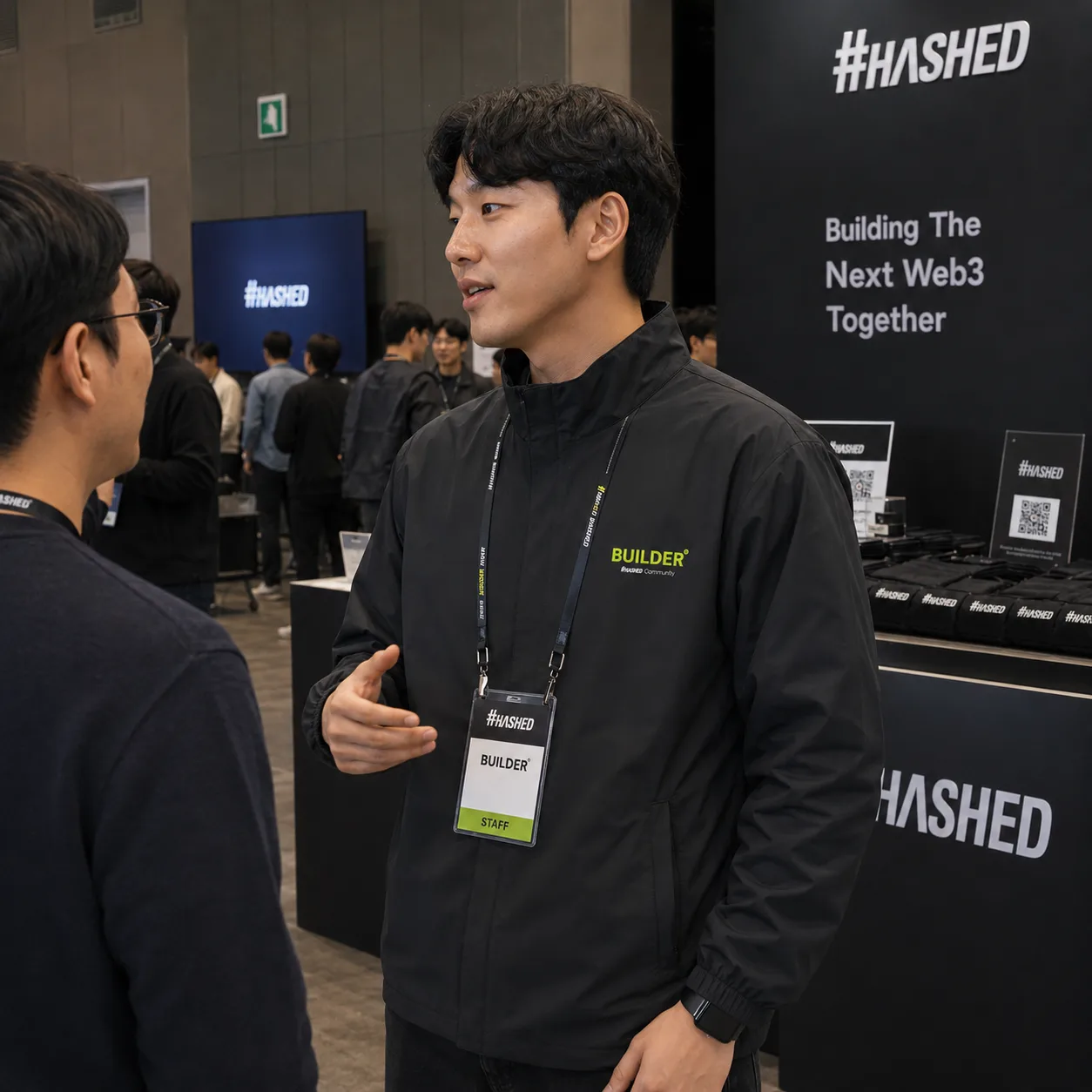 Hashed 굿즈 2종 550개,
티셔츠·바람막이 2주 제작 커버 4